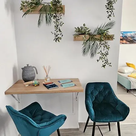 Apartment Mountain Vibes